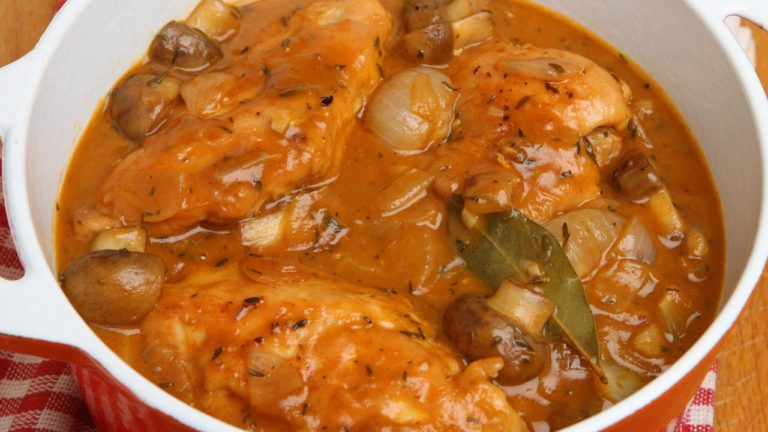 Cuisses De Poulet Au Vin Blanc Moelleux